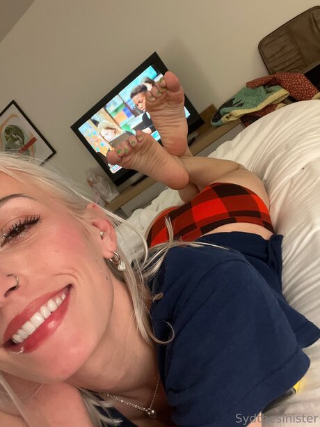 Sydthesinister セックス女優 写真