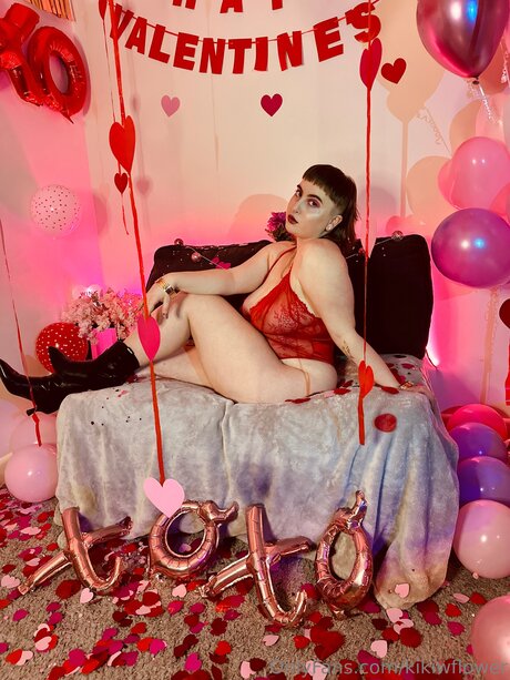 太ったフェチオンリーファンズ ホットセクシー 写真