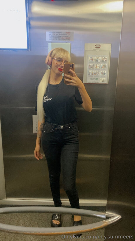 Miy Summeers 高品質女優 写真