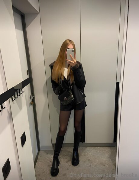 ビキニファックオンリーファンズ 無料ポルノ 写真