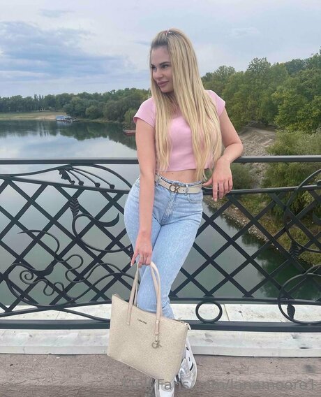 Lanamoore1 エロティックなスター 写真