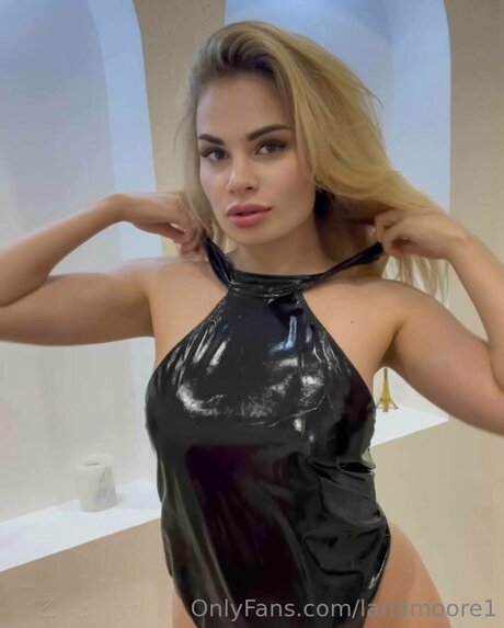 Lanamoore1 ポルノスター 裸 写真