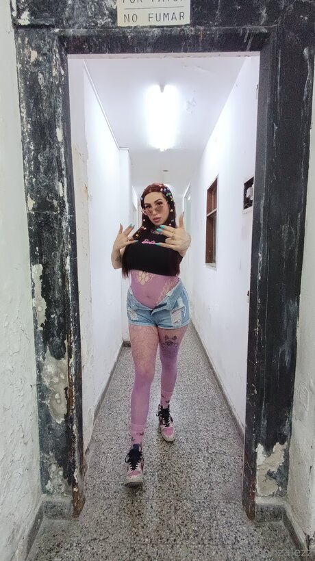 Rosagonzalezz ホット女優 写真