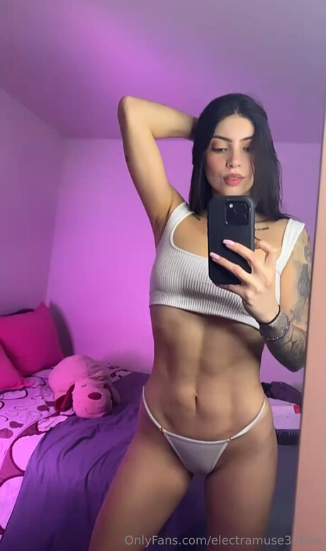 Electramuse33free 素敵なモデル 画像