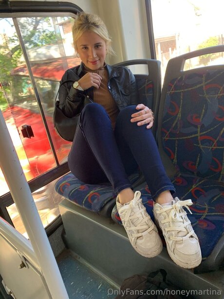 Honeymartina トップ女優 画像