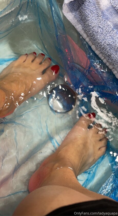 Ladyaquapa セックスモデル 写真