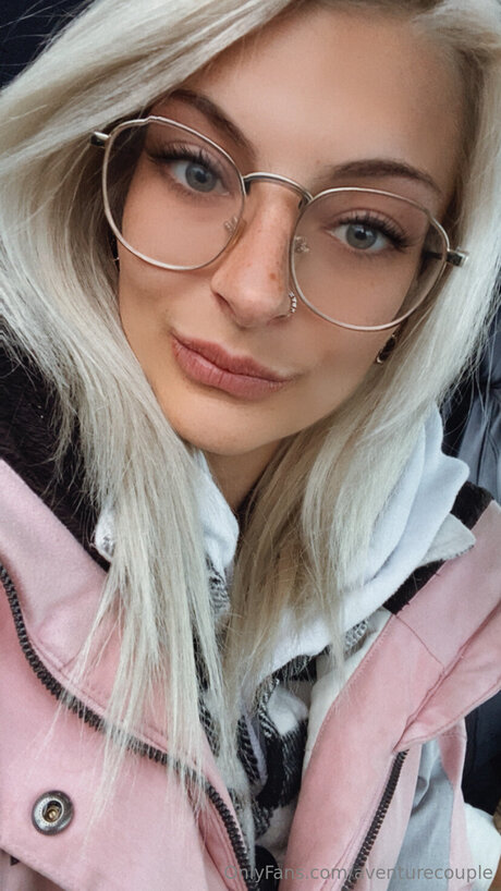 エボニー無料オンリーファンズ セクシーヌード 写真