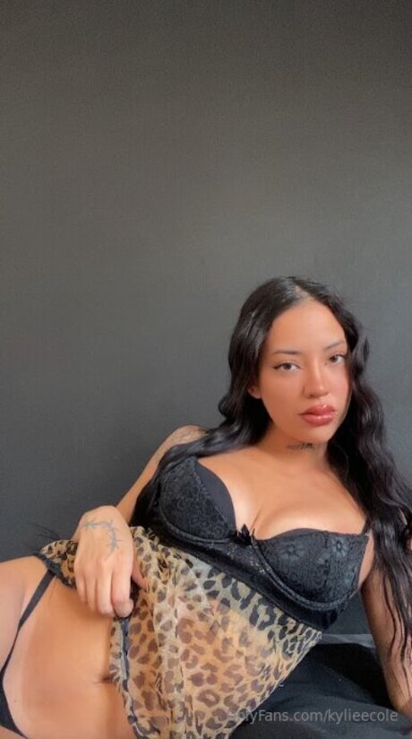 Kylieecole ポルノスター ホット 写真