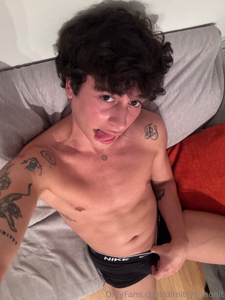 Dimitrysimonit アートモデル アーカイブ