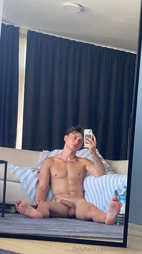 Lukertwinkk 最高のモデル 写真