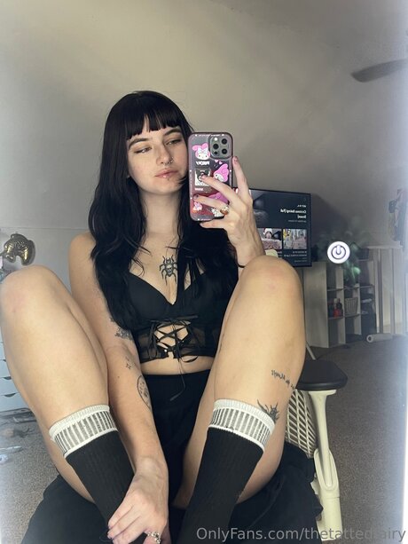 Thetattedfairy 裸のモデル 写真