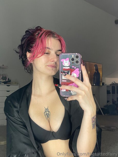 Thetattedfairy ホットスター 写真