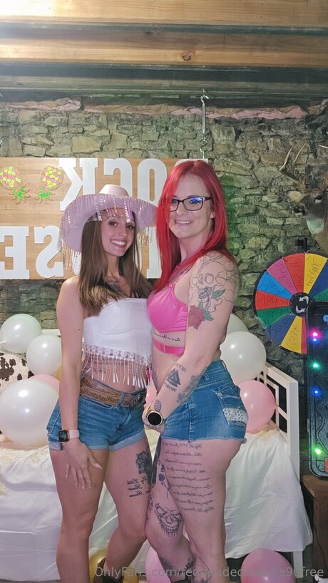 Redheadedbaddie90free トップスター 写真