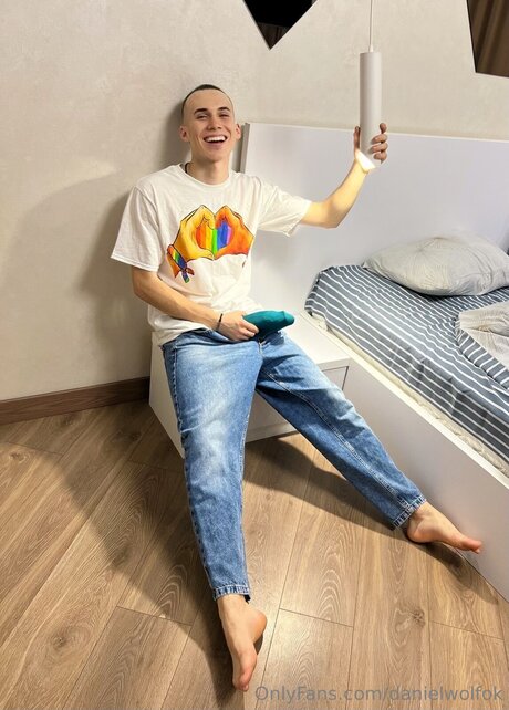 Danielwolfok アダルトスター 画像