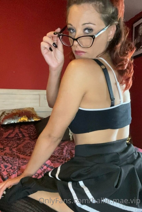 Hallie Mae かわいいポルノスター 写真