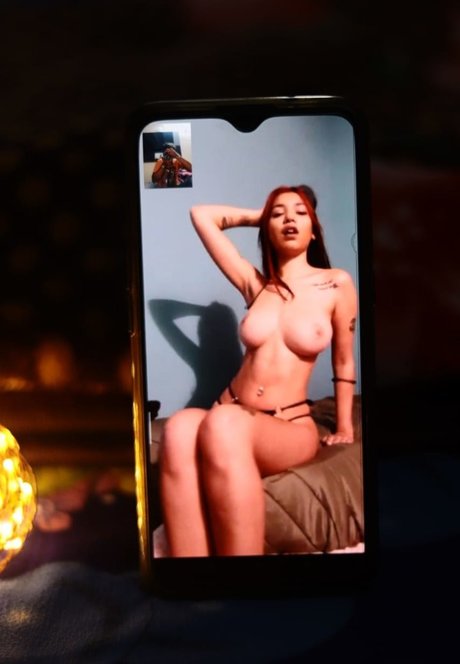 Herohbaby ポルノモデル 写真