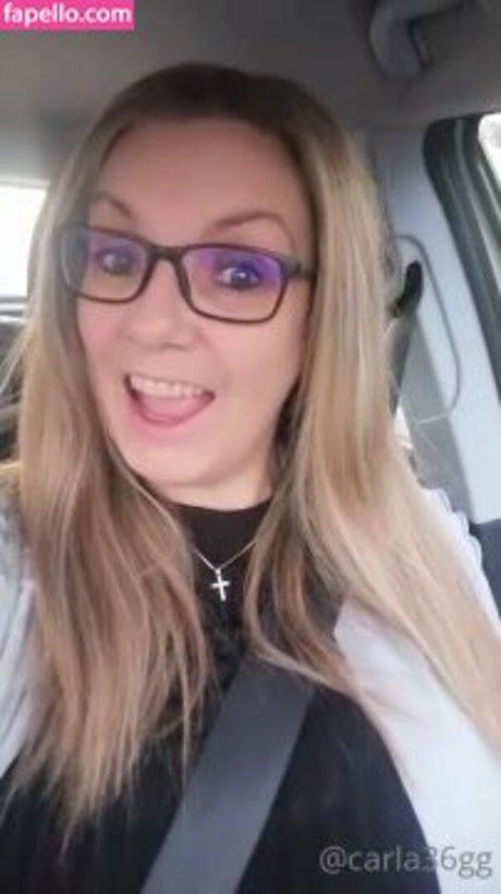 巨乳ストリップオンリーファンズ 無料裸 写真