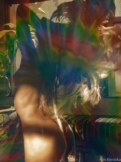 Aussie Kim Kerotika セクシーなスター 写真