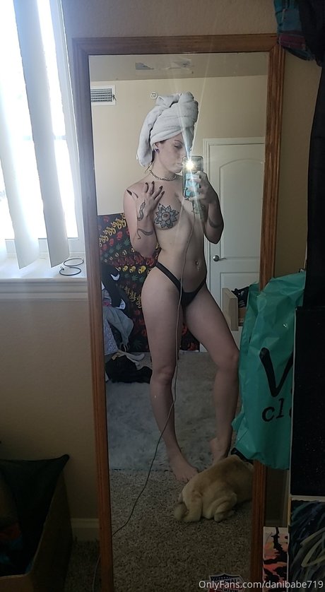 Dani Babe HDスター 写真