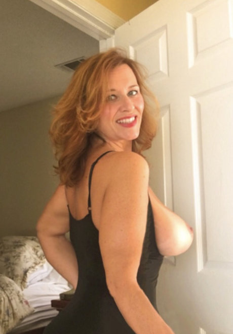 HoneyBeeZone ポルノスター パーフェクト 写真