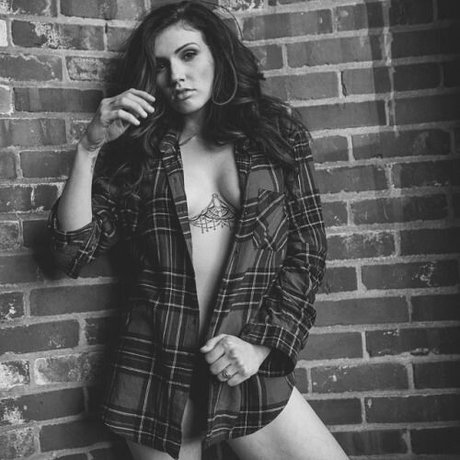 18ヌードオンリーファンズ セクシーヌード 画像