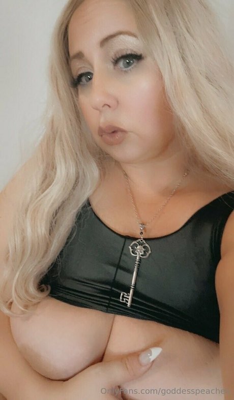 アナルファックオンリーファンズ 無料ヌード 写真