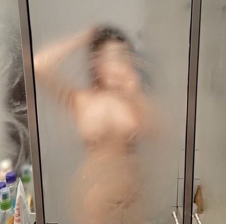 L0tusbqby アートモデル 画像