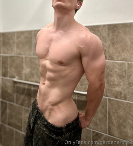 Gardenerof23 ポルノスター ヌード 写真
