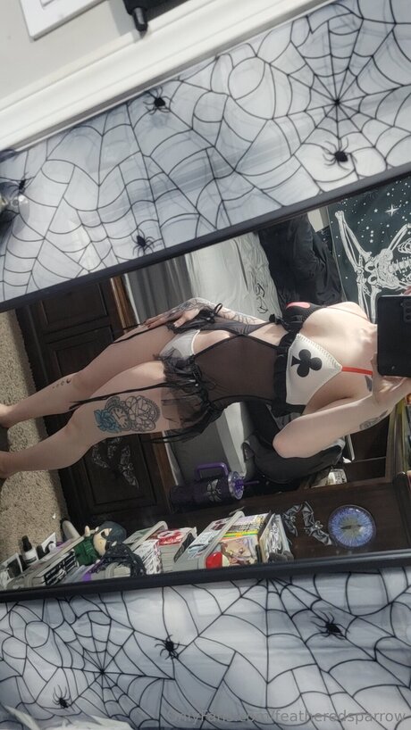 Featheredsparrow スター ヌード 写真