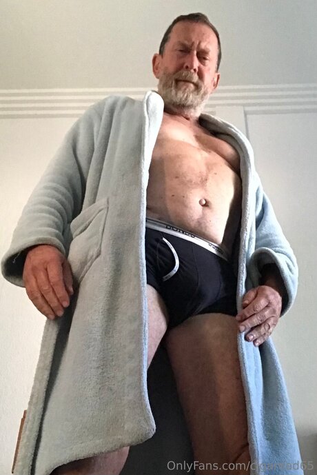 不和 xxx オンリーファン トップ 画像
