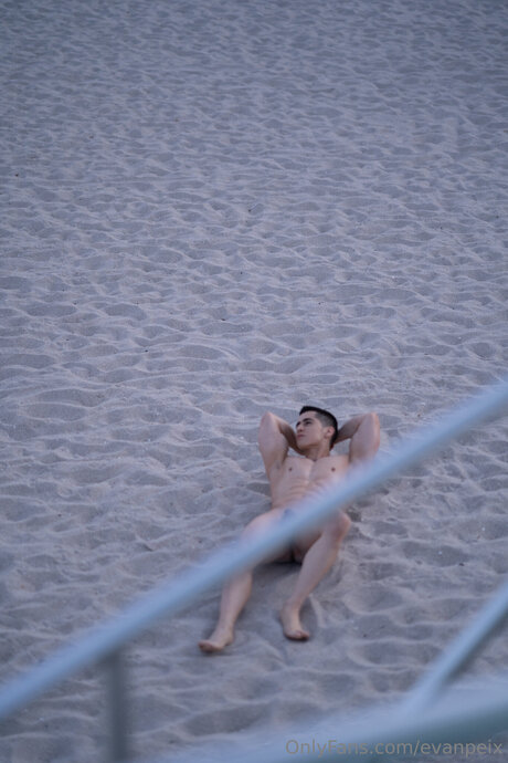 Evanpeix top profile image