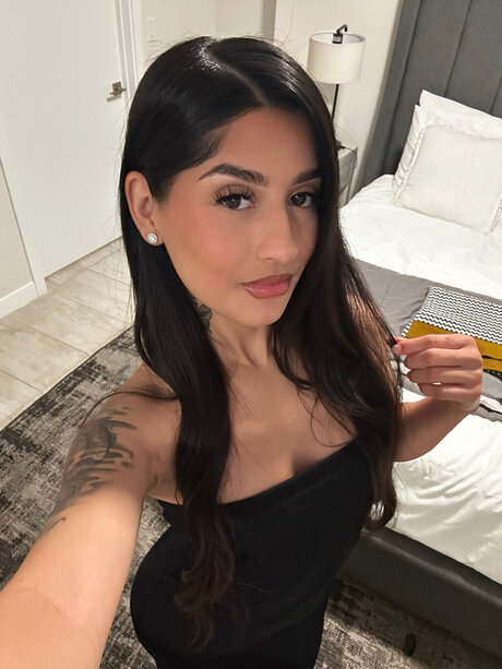 Amiramoonxo 高品質女優 写真