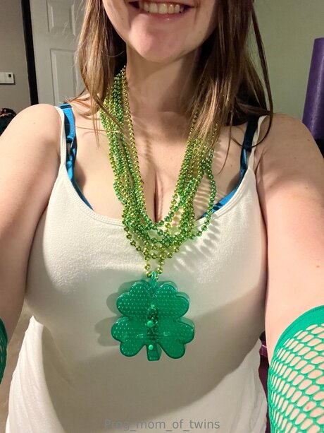 スキニーオンリーファンズ セクシーヌード 写真