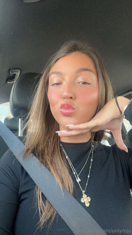 エボニーJOI オンリーファンズ 美しいヌード 画像