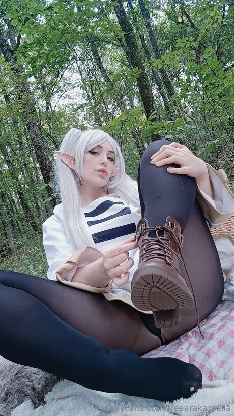 エモヌードオンリーファンズ ホットセックス ギャラリー