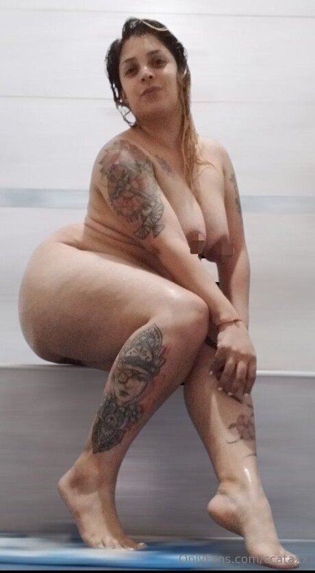 Ccataxx セクシーモデル 写真