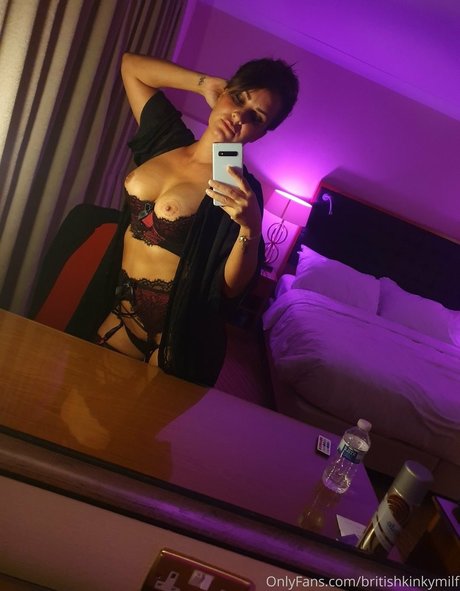 Mistress Mommy Keeley セックスポルノスター 画像