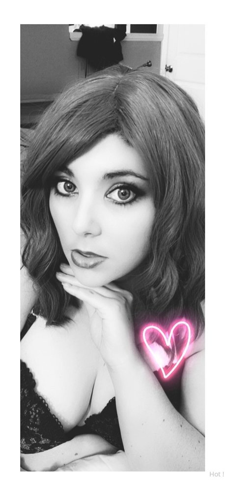 Lilly Tremblay かわいいポルノスター ギャラリー