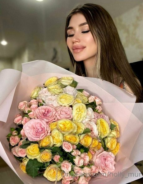 Holly Mur アートスター 画像