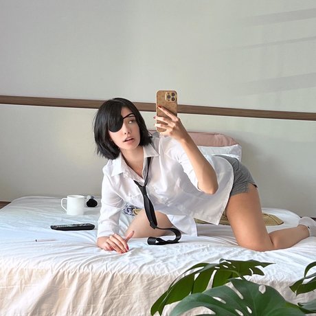 バニーヌードオンリーファンズ 無料ポルノ 写真