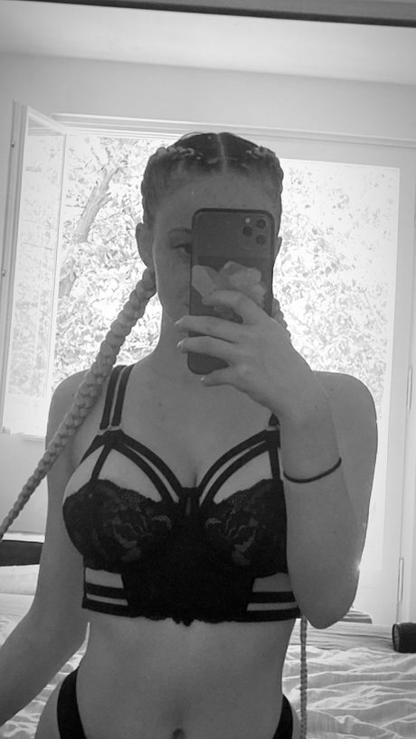 Elenas Caprice 高品質のポルノスター 写真