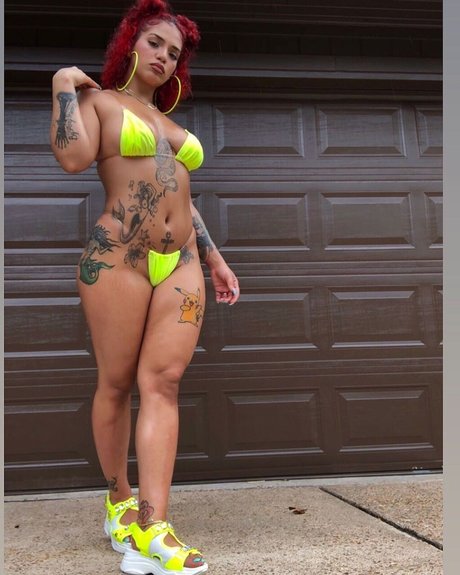 Lilie Leahndra アダルトスター 写真