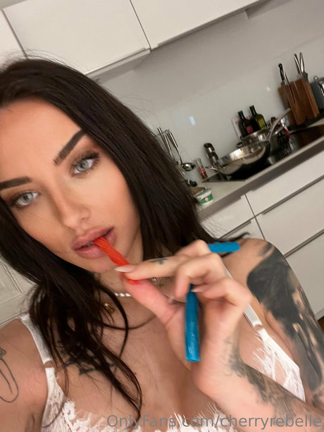 熟女フェラチオオンリーファンズ HD ギャラリー