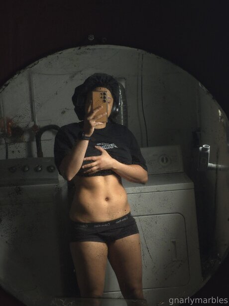 Gnarlymarbles ポルノスター 高品質 写真