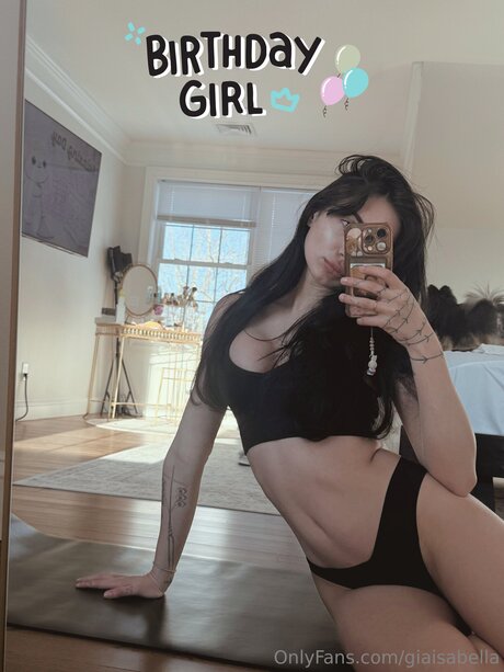 Giaisabella HDポルノスター 写真
