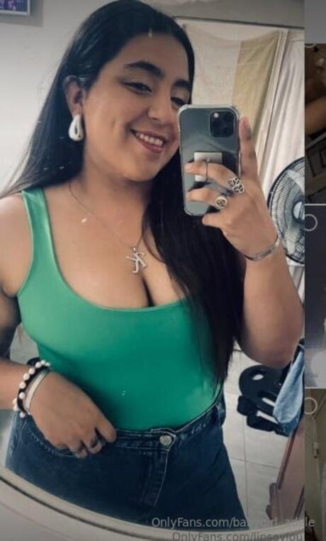 Babygirl Adele ポルノスター 裸 画像