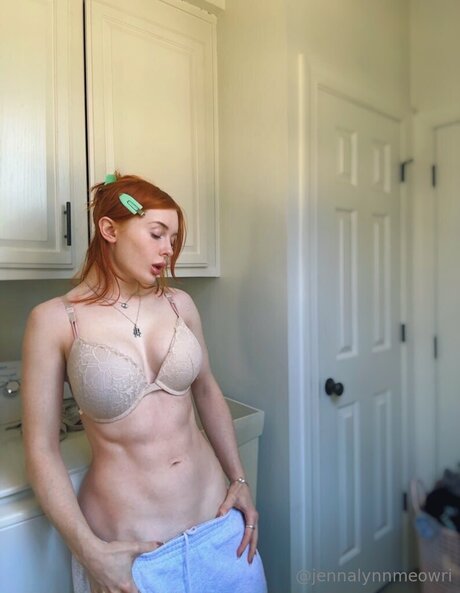 Jennalynnmeowri エロティックなスター 写真