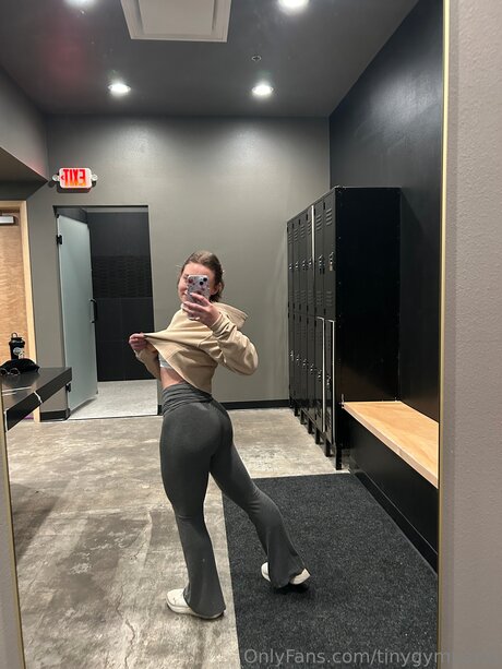 Tinygympawg 無料モデル 画像