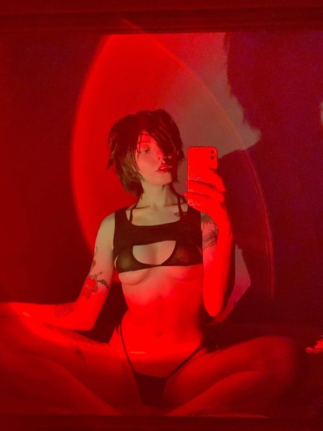 オンリーファンズでオナニーする ヌード ギャラリー