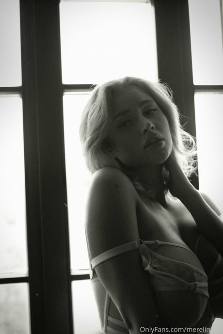 Merelin 最高のポルノスター アーカイブ